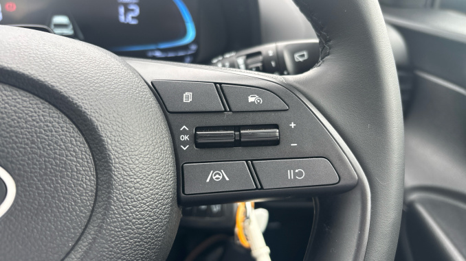 Hyundai i20 1.0T GDi 90 Element 5dr Petrol Hatchback - Image 22